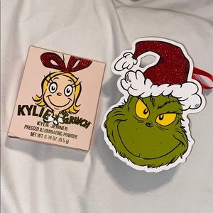 Kylie’s grinch collection highlighter and gloss